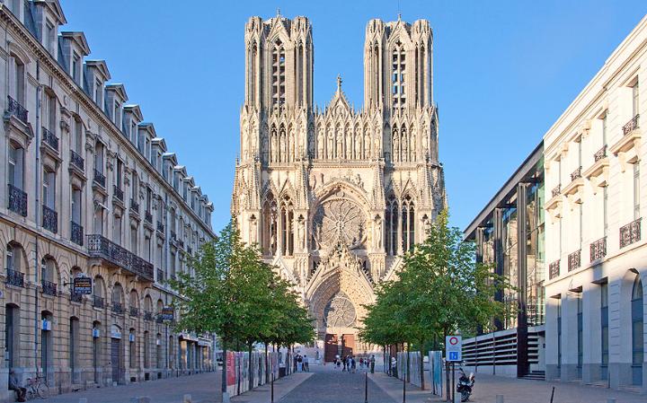 Photo. Cathédrale de Reims. Excursion en autobus en France - Champagne. Source www.telegraph.co.uk. 2016-08-10